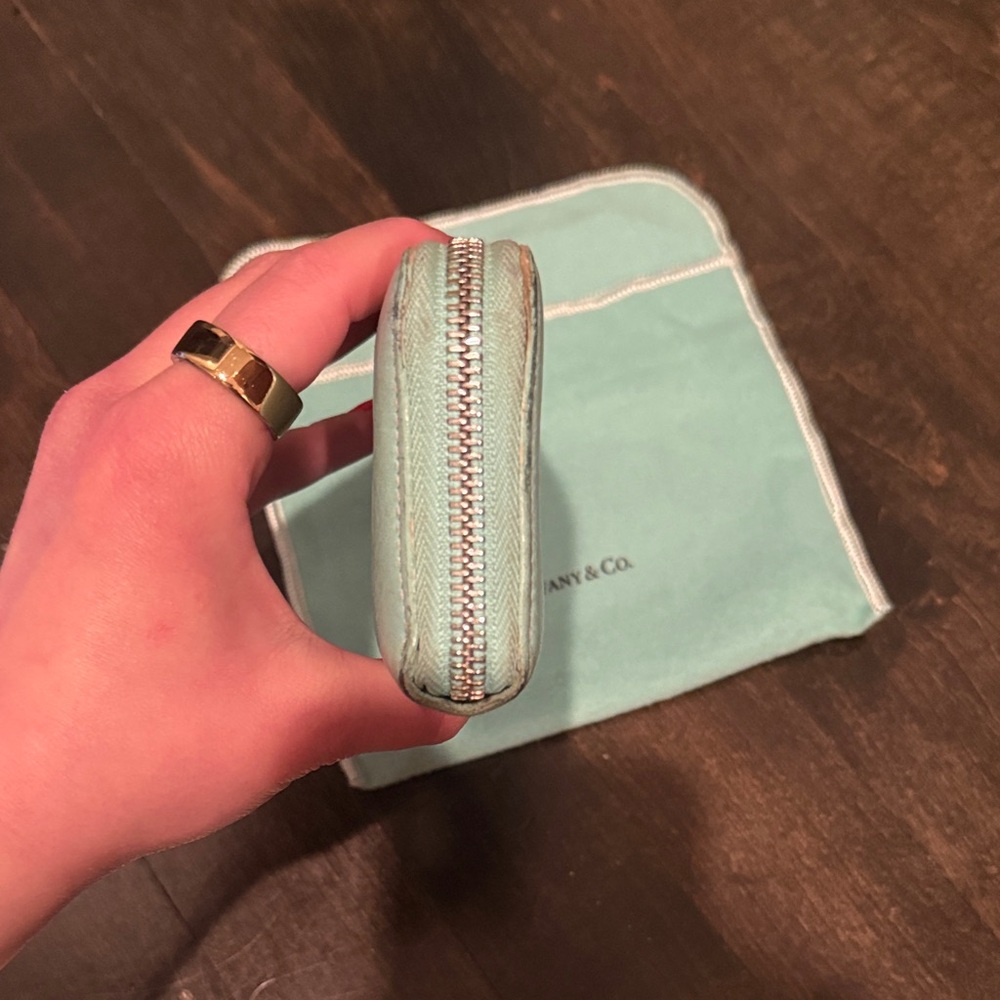 Tiffany & Co. light blue leather zip-around wallet - Picture 3 of 5